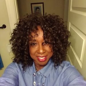 Meet your Posher, Beverly